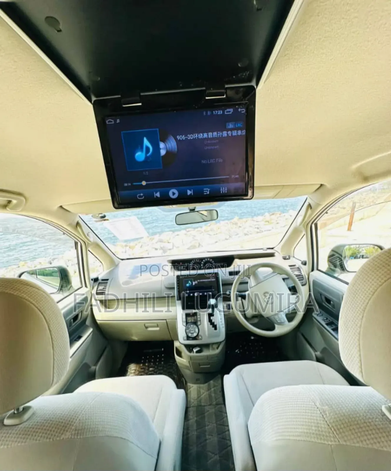 Toyota Noah 2010 Silver