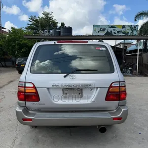 Toyota Land Cruiser 2003 Silver