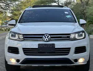 Volkswagen Touareg 2012 White
