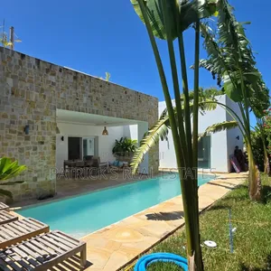 Furnished 2bdrm Villa in Patrick'S Real, Magharibi for sale