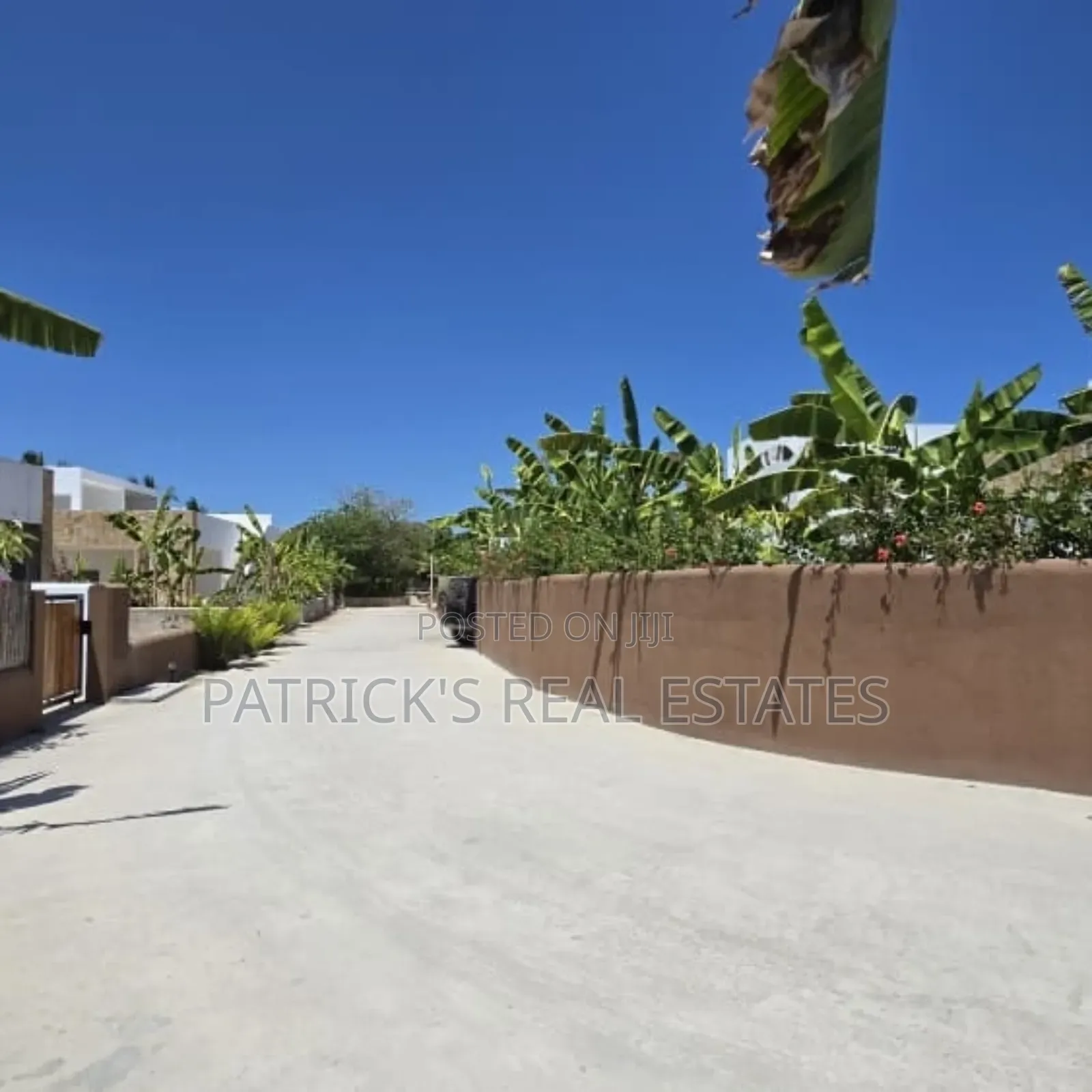 Furnished 2bdrm Villa in Patrick'S Real, Magharibi for sale
