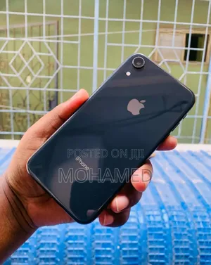 Apple XR 64 GB Black
