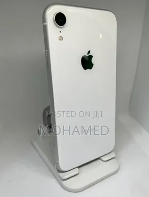 Apple XR 64 GB White
