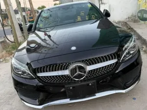 Mercedes-Benz C200 2015 Black