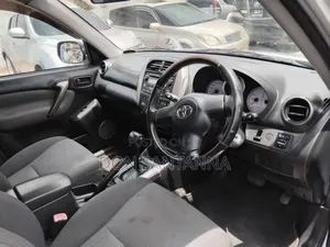 Toyota RAV4 2004 Silver