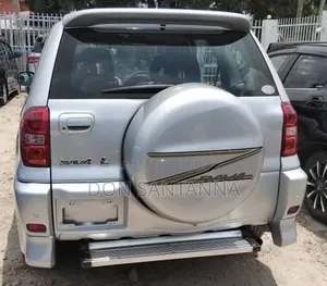Toyota RAV4 2004 Silver