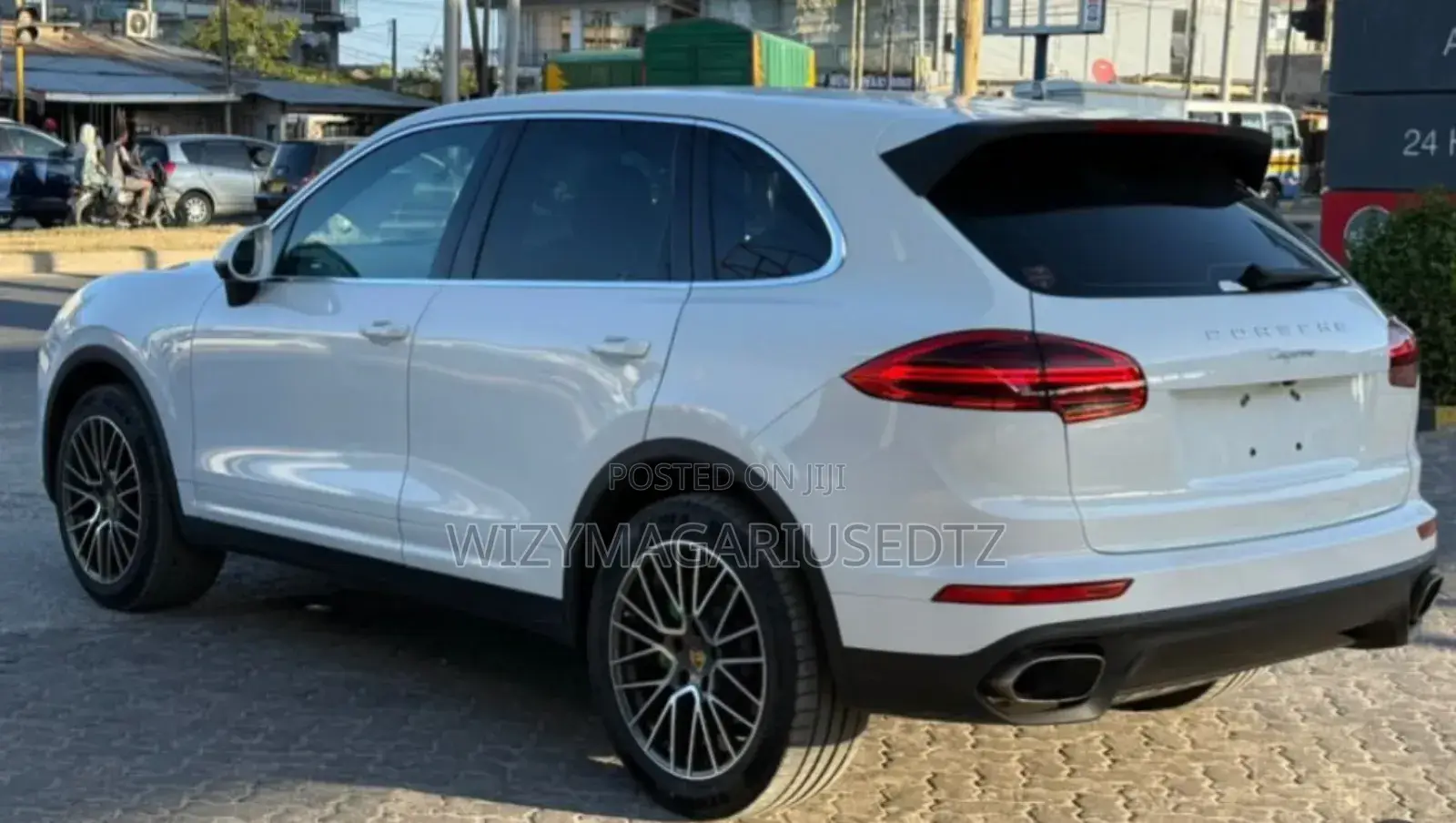 Porsche Cayenne 2015 White