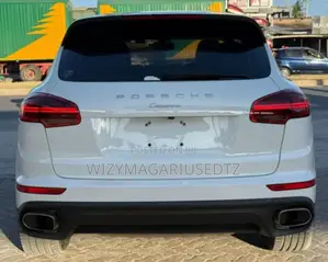 Porsche Cayenne 2015 White