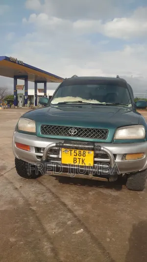 Toyota RAV4 2004 Green