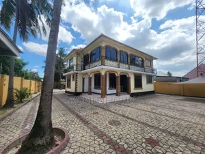 4bdrm Block of Flats in Tanzania Daresalaam, Ilala for rent