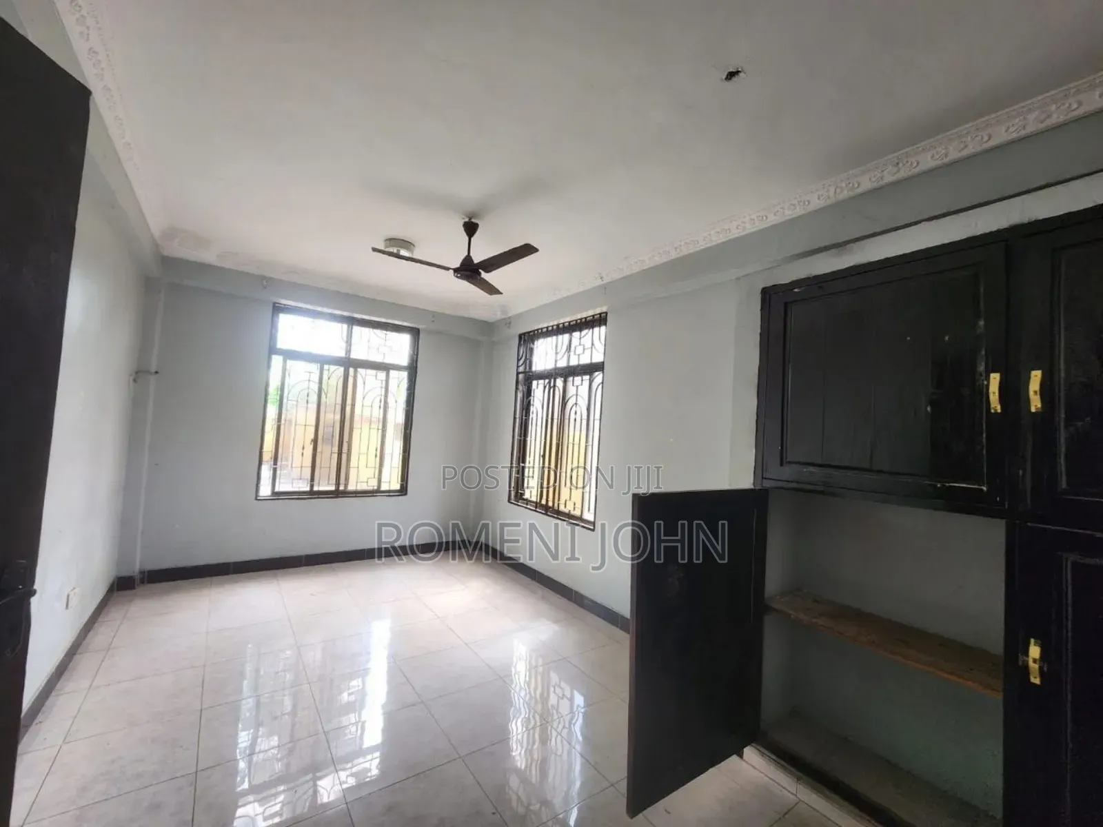4bdrm Block of Flats in Tanzania Daresalaam, Ilala for rent