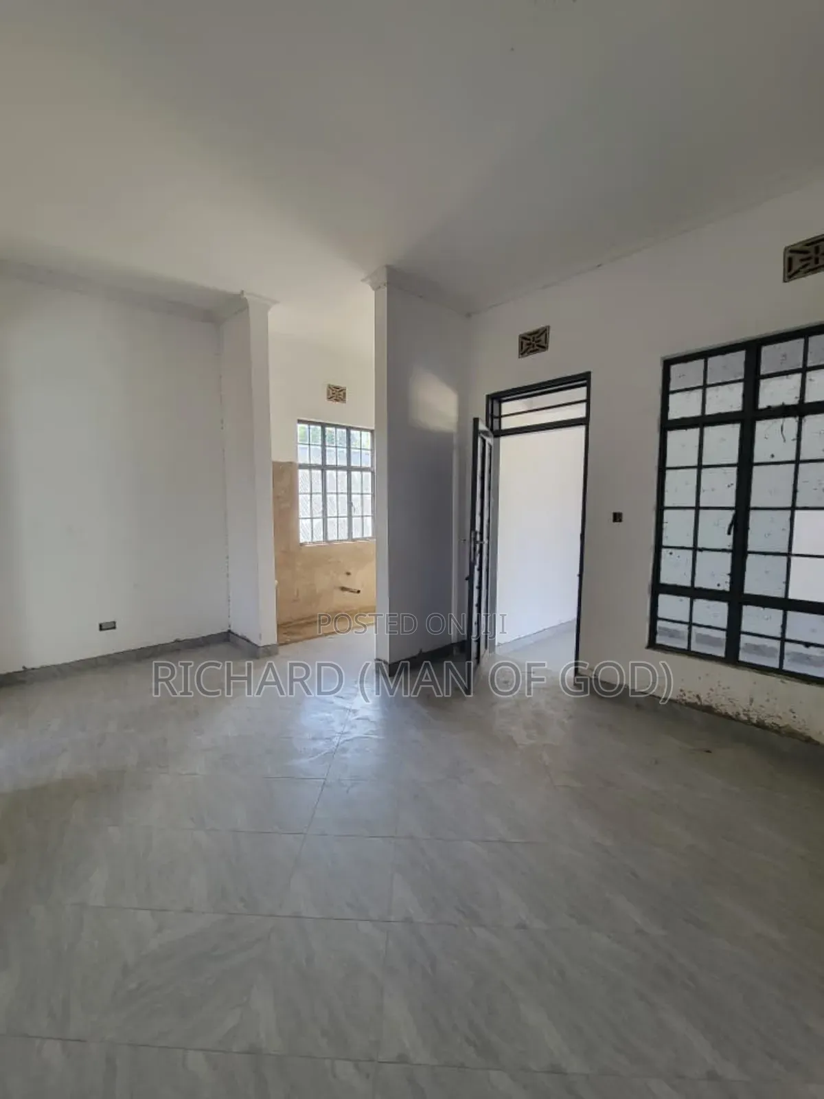 1bdrm Apartment in Central Business Area for rent