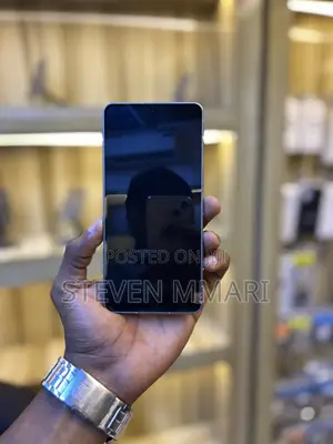 New Sharp Aquos R7 256 GB Silver