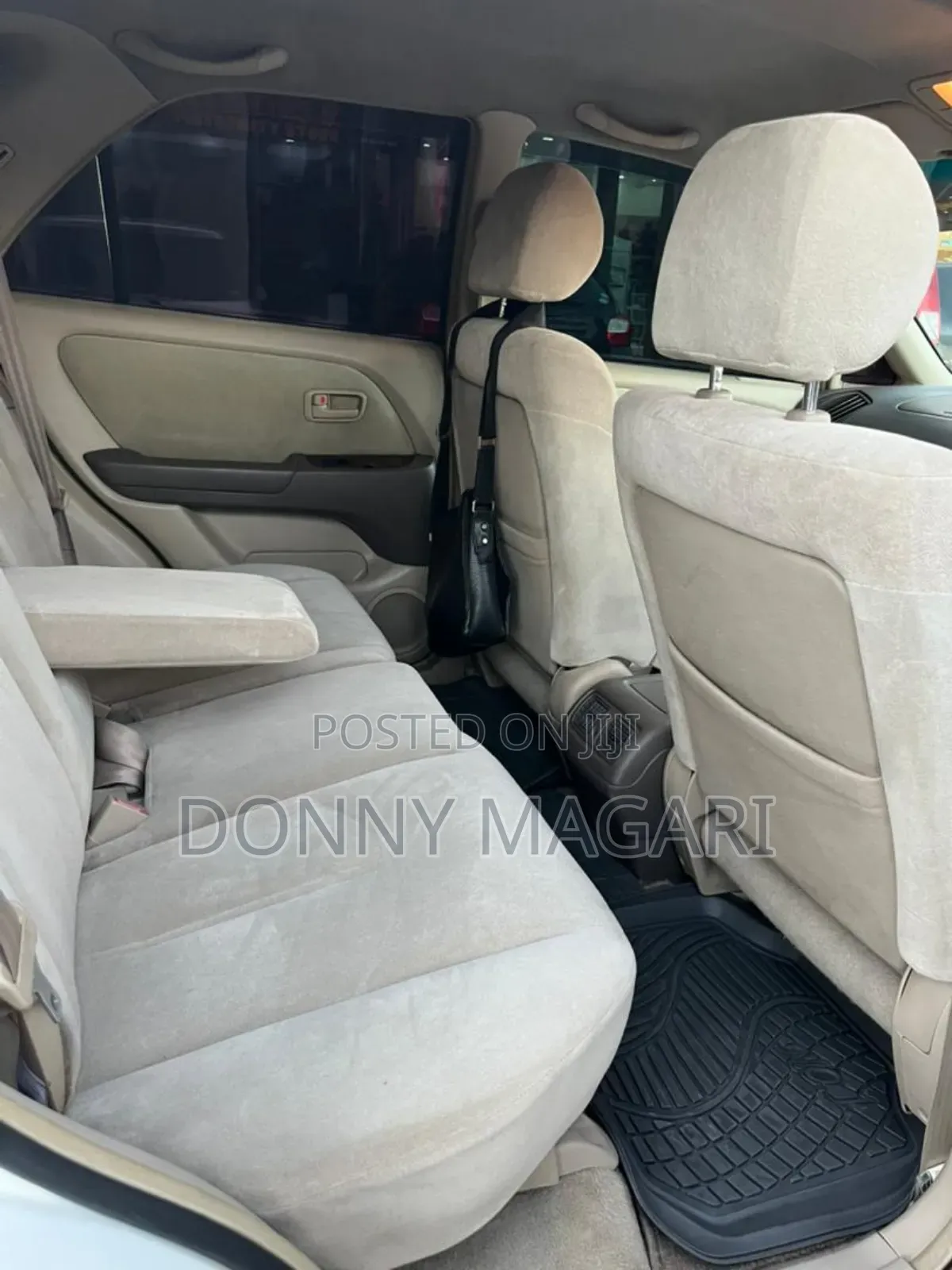 Toyota Harrier 1999 White