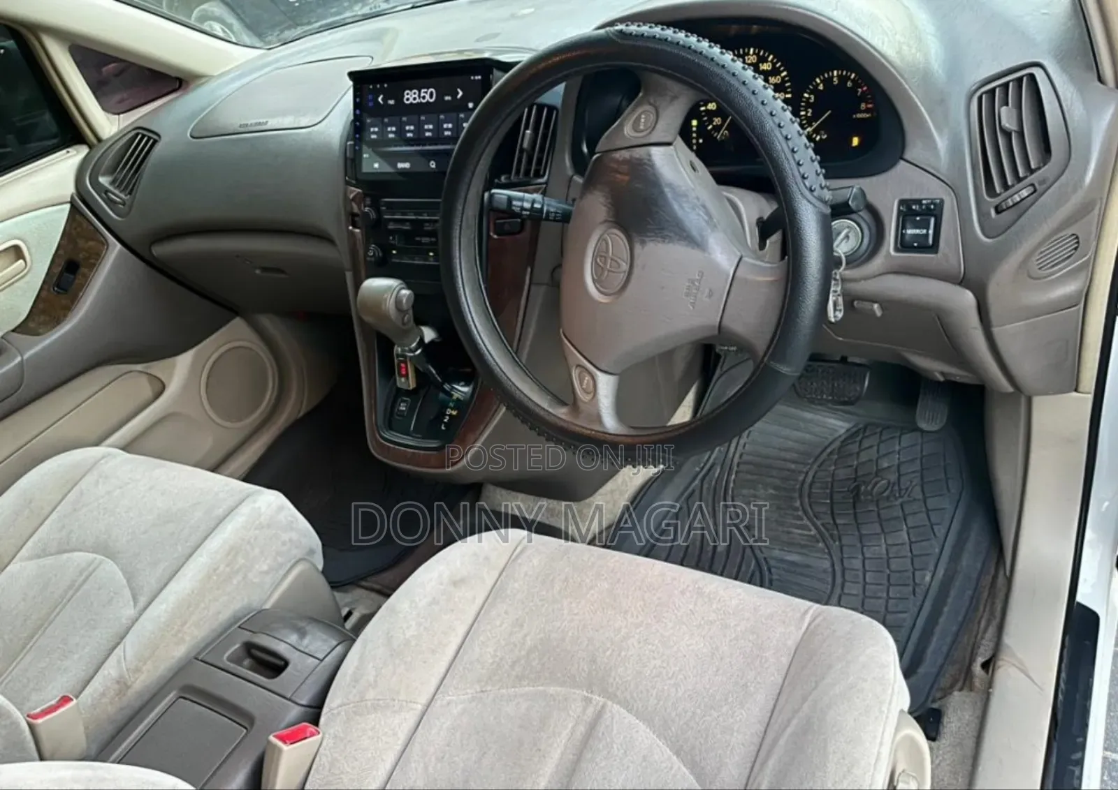 Toyota Harrier 1999 White