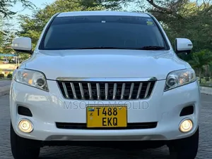 Toyota Vanguard 2009 White