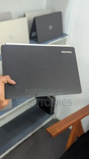 Laptop Toshiba Portege A30 8GB Intel Core I5 SSD 256GB