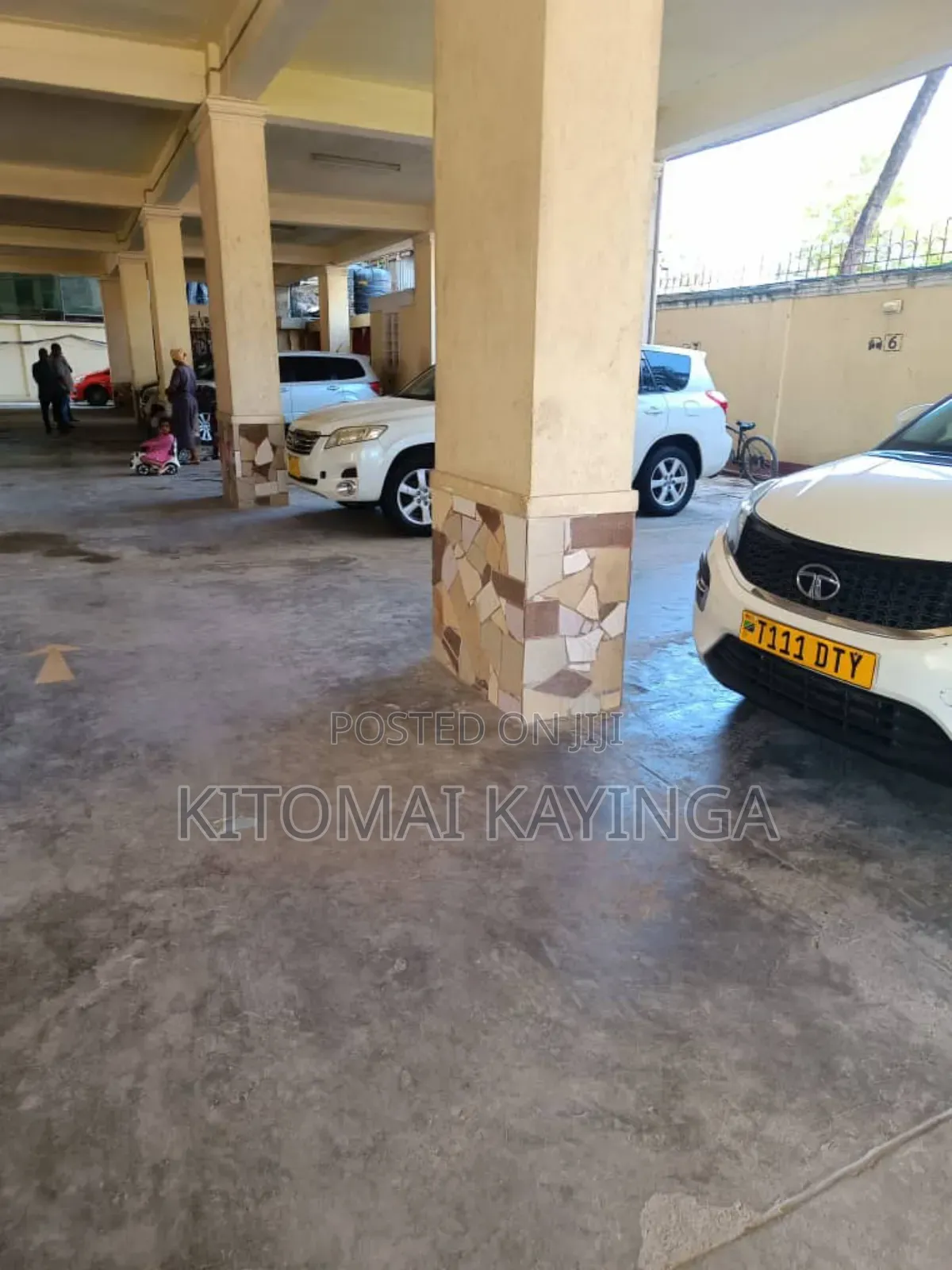 Furnished 3bdrm Apartment in Upanga West for sale