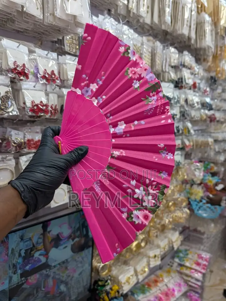 Vipepeo/ Hand Fan