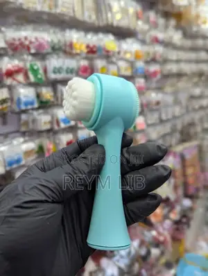 Face Brush