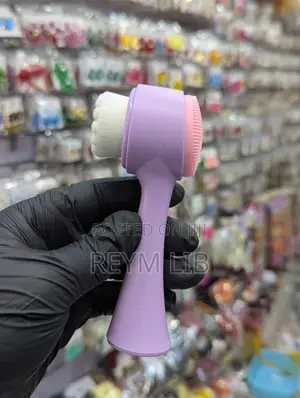 Face Brush