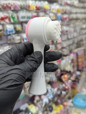 Face Brush