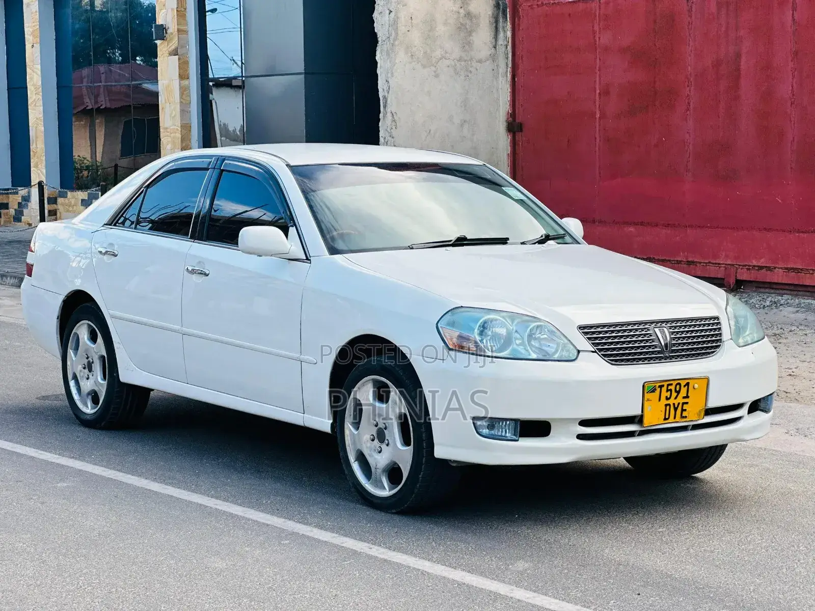 Toyota Mark II 2001 White