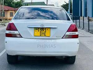 Toyota Mark II 2001 White