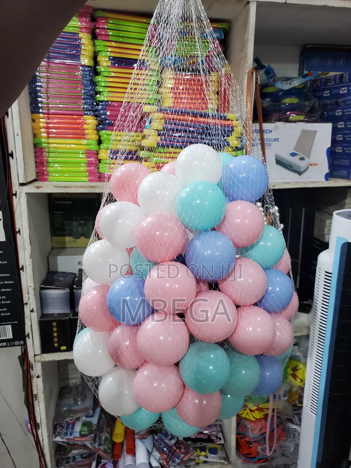 Colored Plastic Ball for Swimming