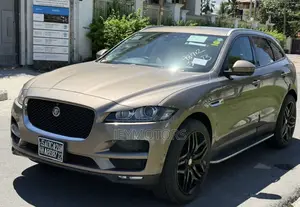Jaguar F-Pace 2017 Gray