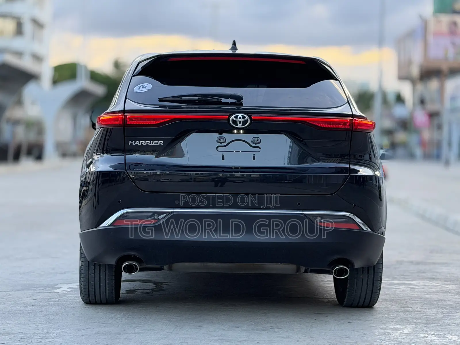 Toyota Harrier 2.0 2021 Black