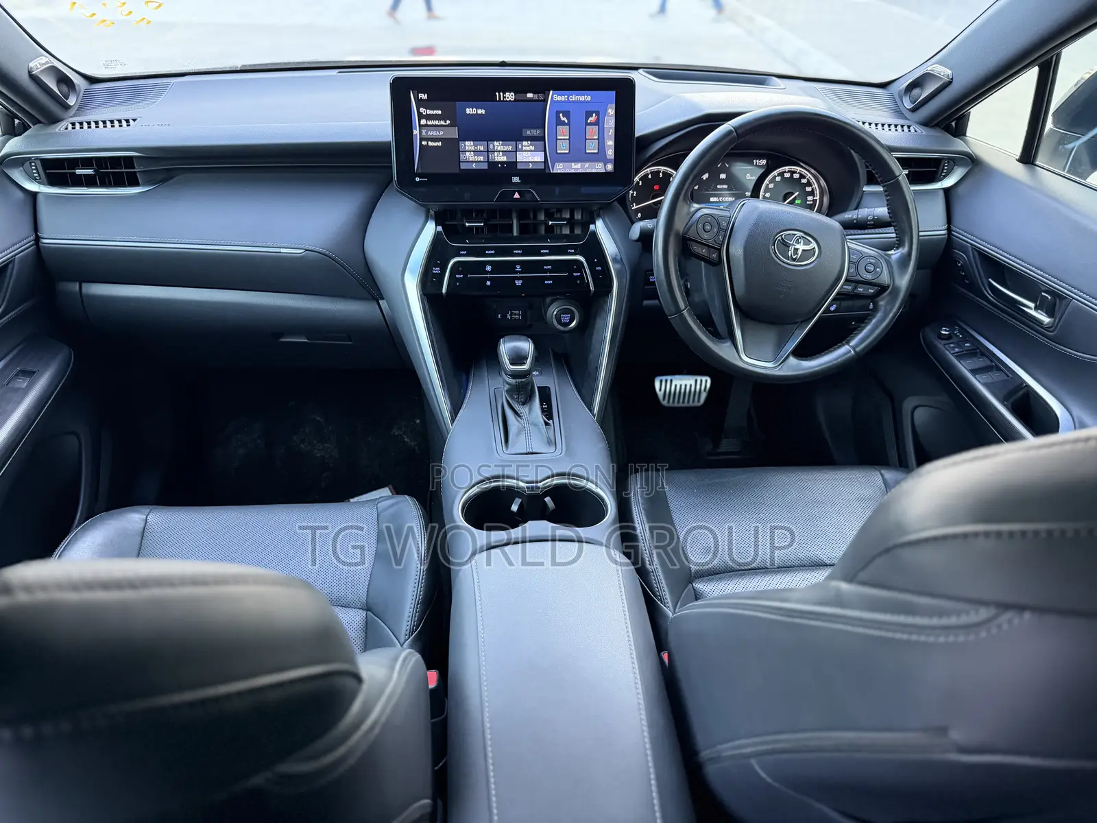 Toyota Harrier 2.0 2021 Black