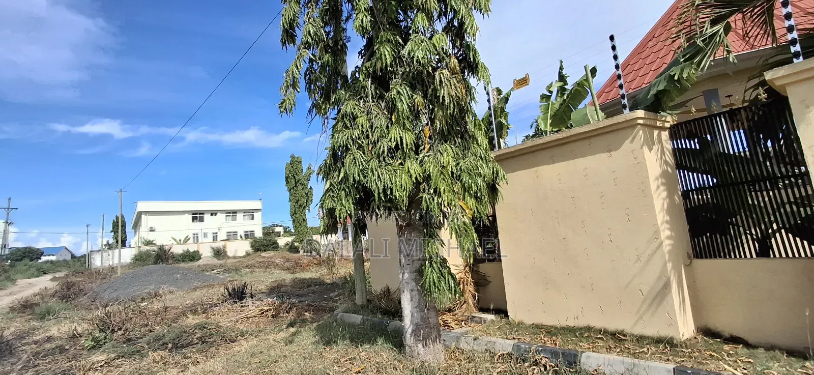 Kiwanja Kinauzwa Ml130 Mbweni
