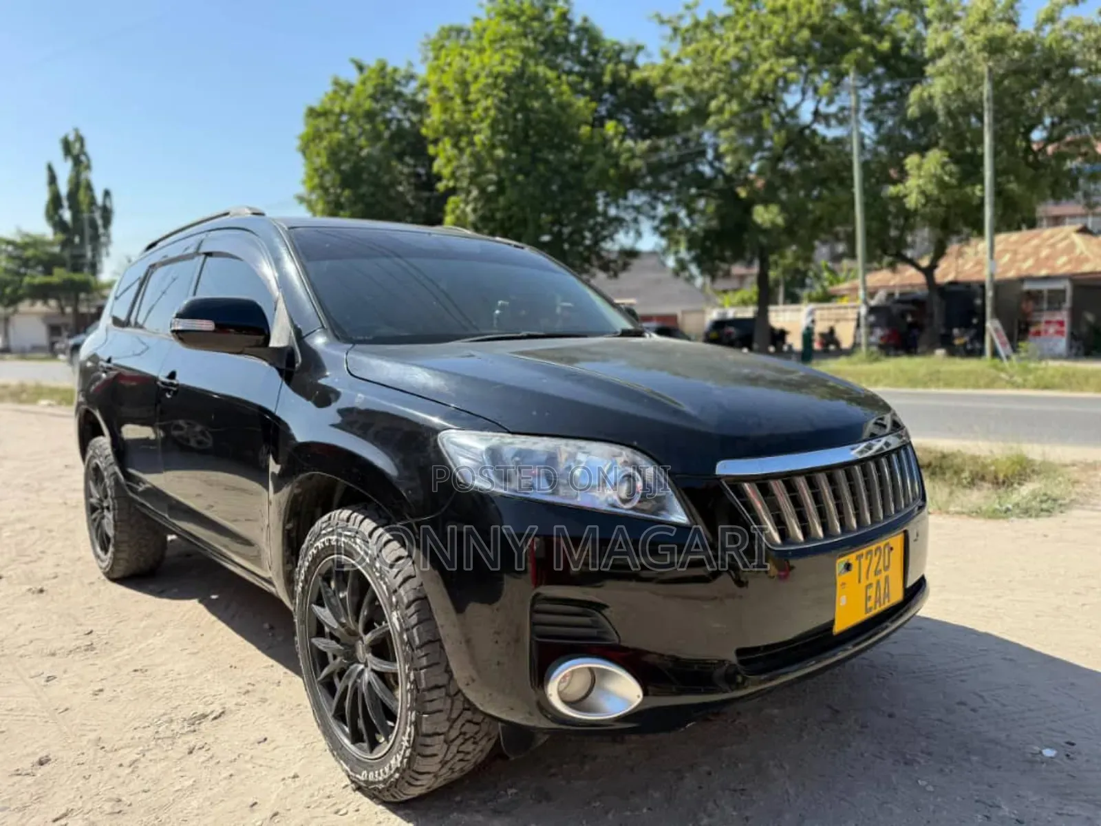 Toyota Vanguard 2011 Black