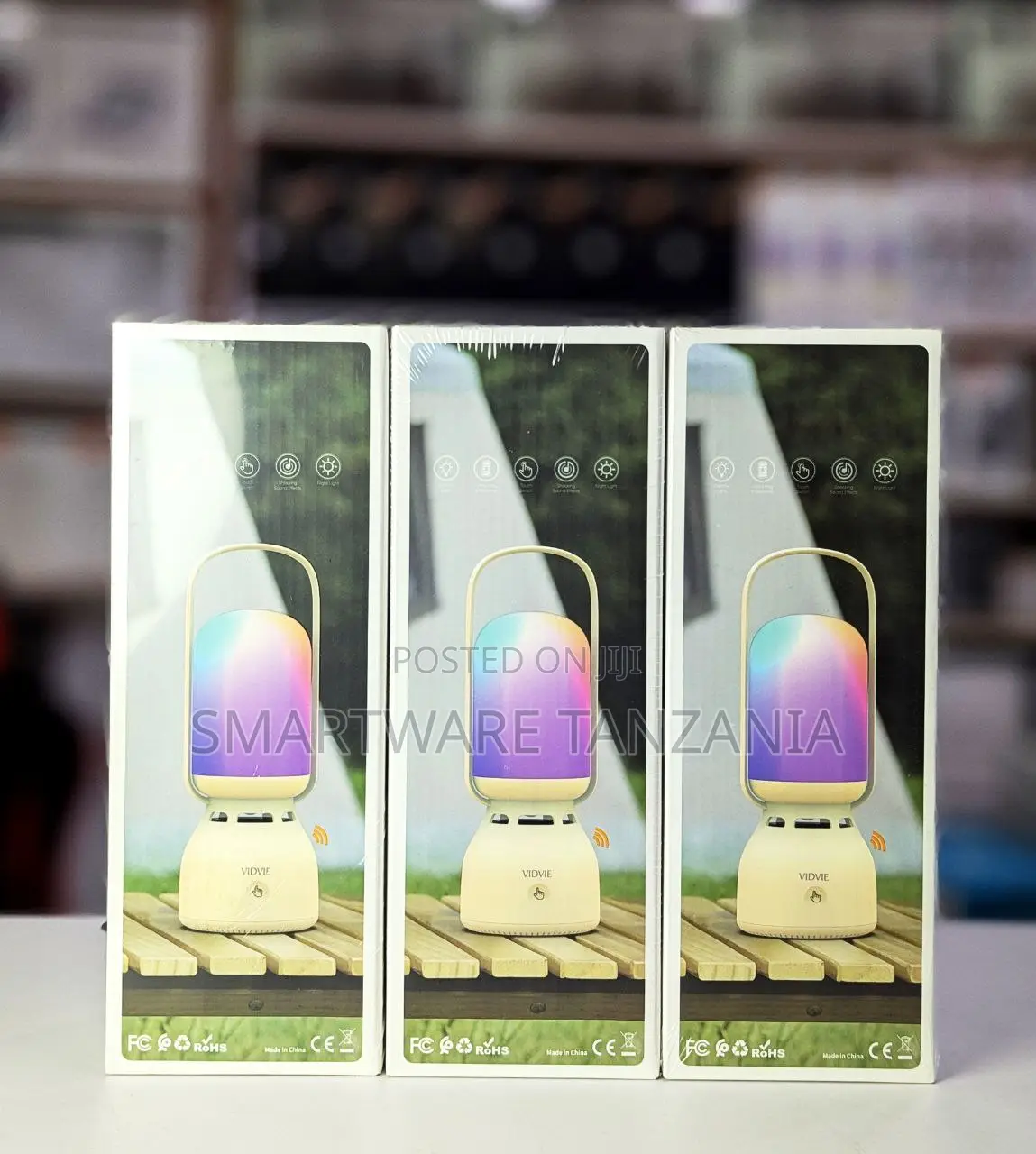 Vidvie RGB Led Lantern Speaker With Ambient Light for Outdoor Use