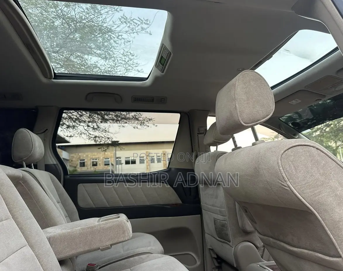 Toyota Alphard 2004 Silver
