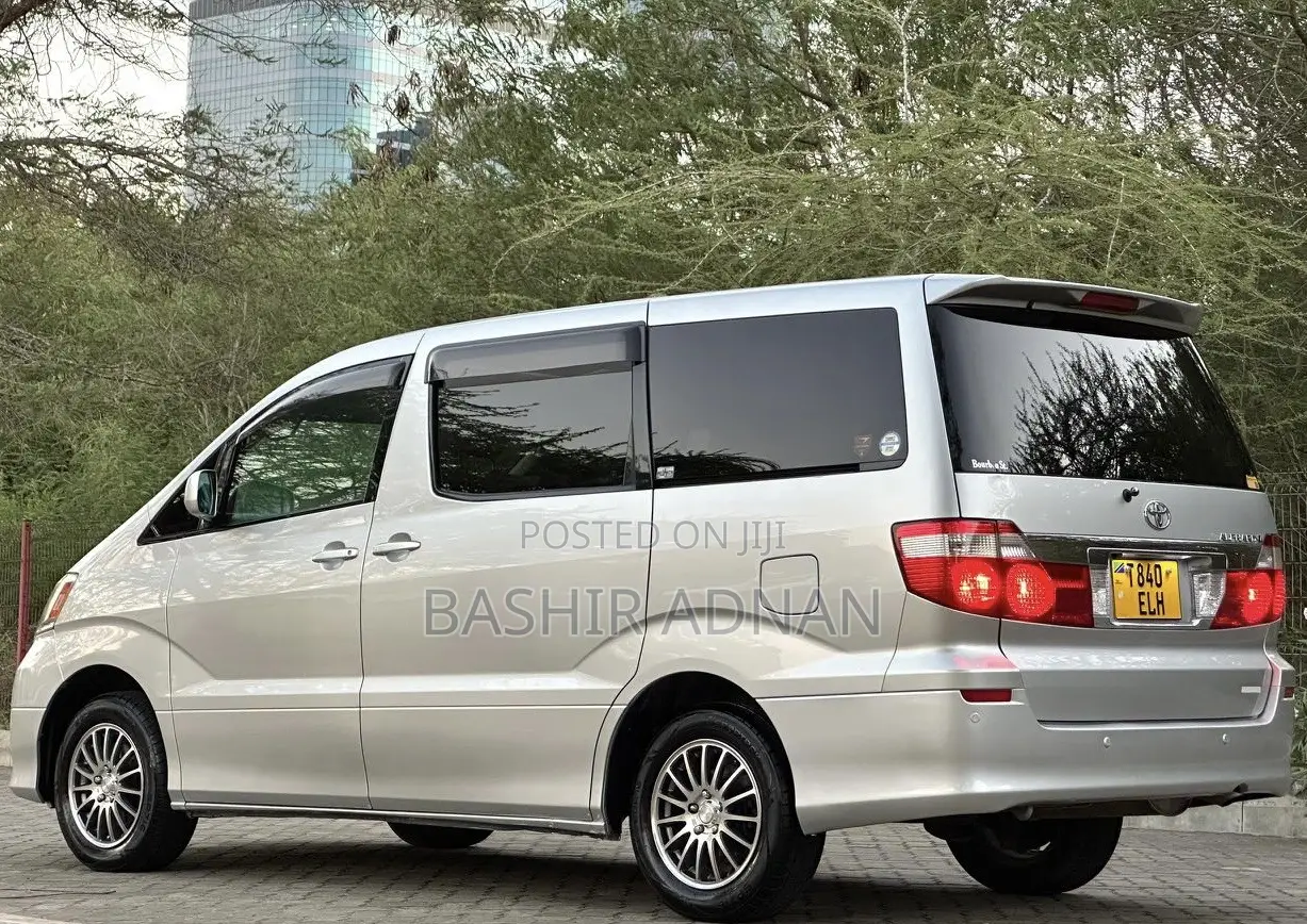 Toyota Alphard 2004 Silver
