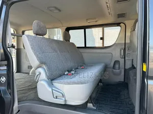 Toyota HiAce 2006 Gray