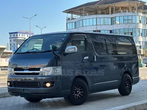 Toyota HiAce 2006 Gray