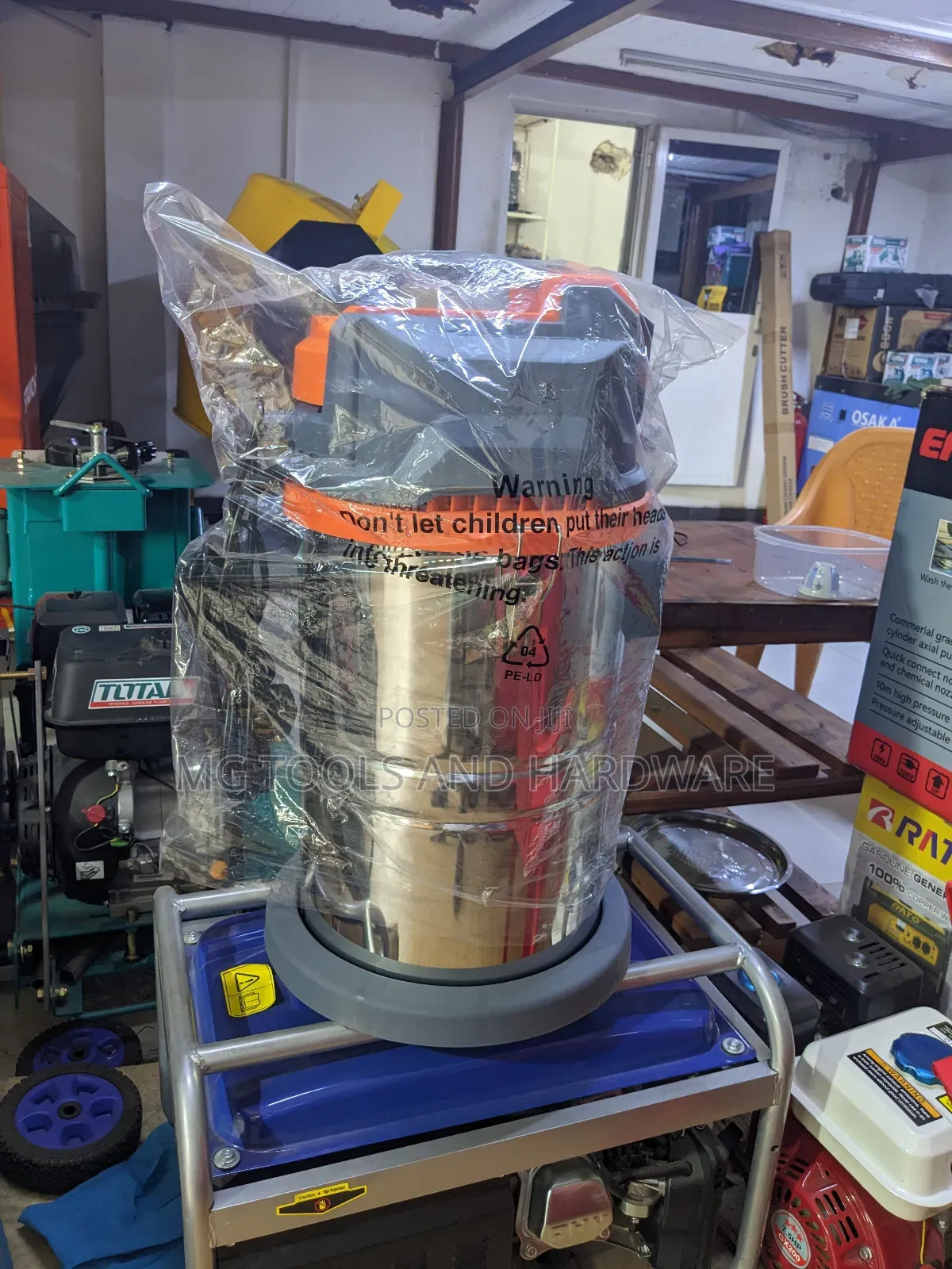 Osaka Dry Vacuum Cleaner 30l