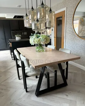 Dining Table Ya Watu Wa Nne