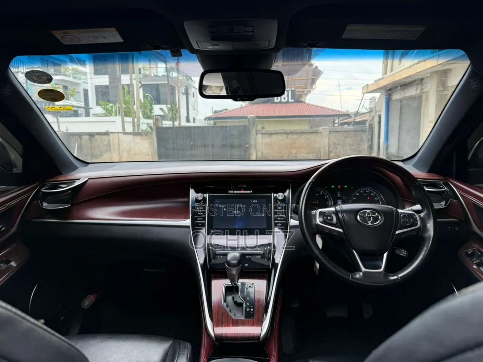 Toyota Harrier 2.0 2015 White