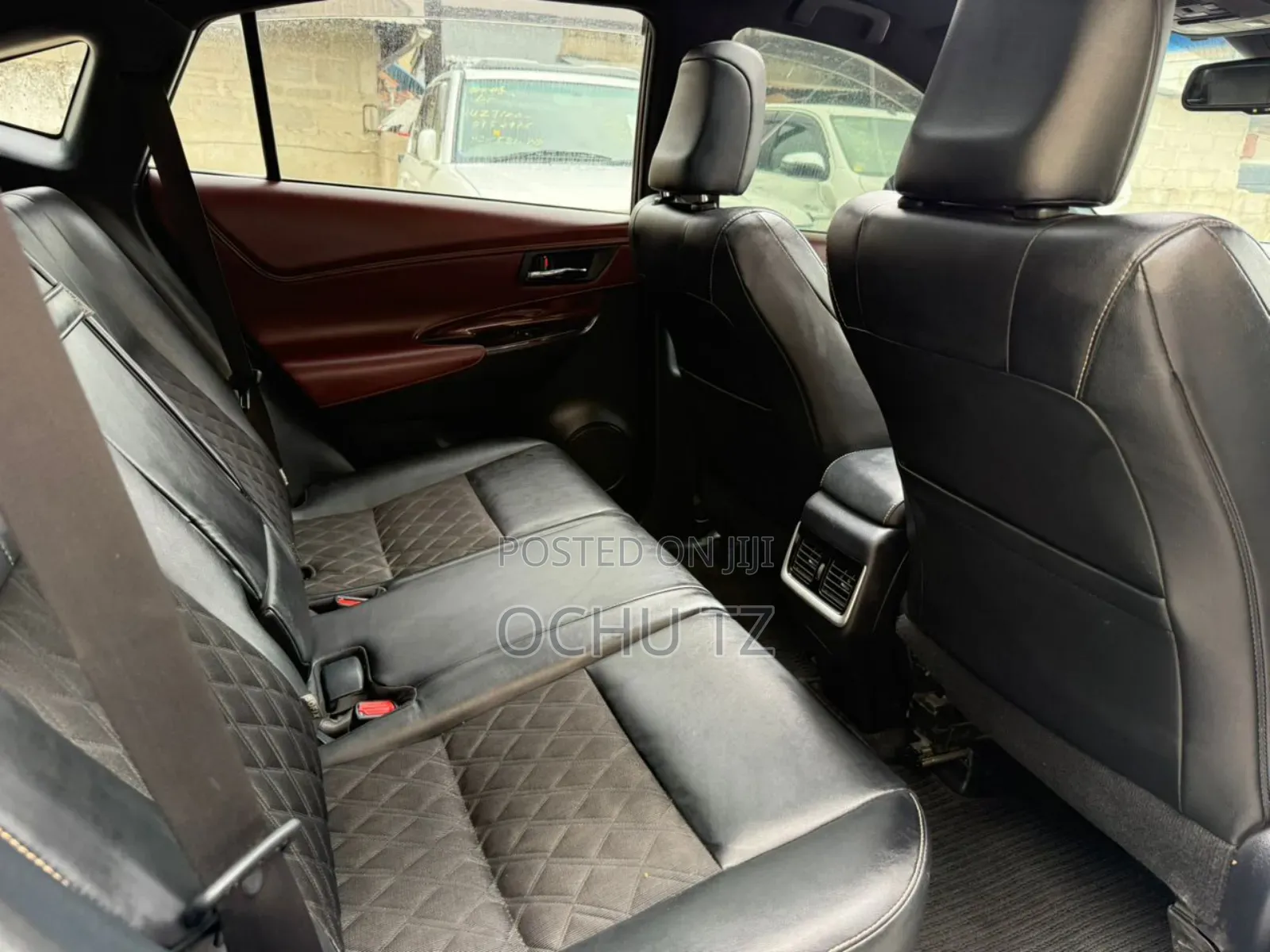 Toyota Harrier 2.0 2015 White