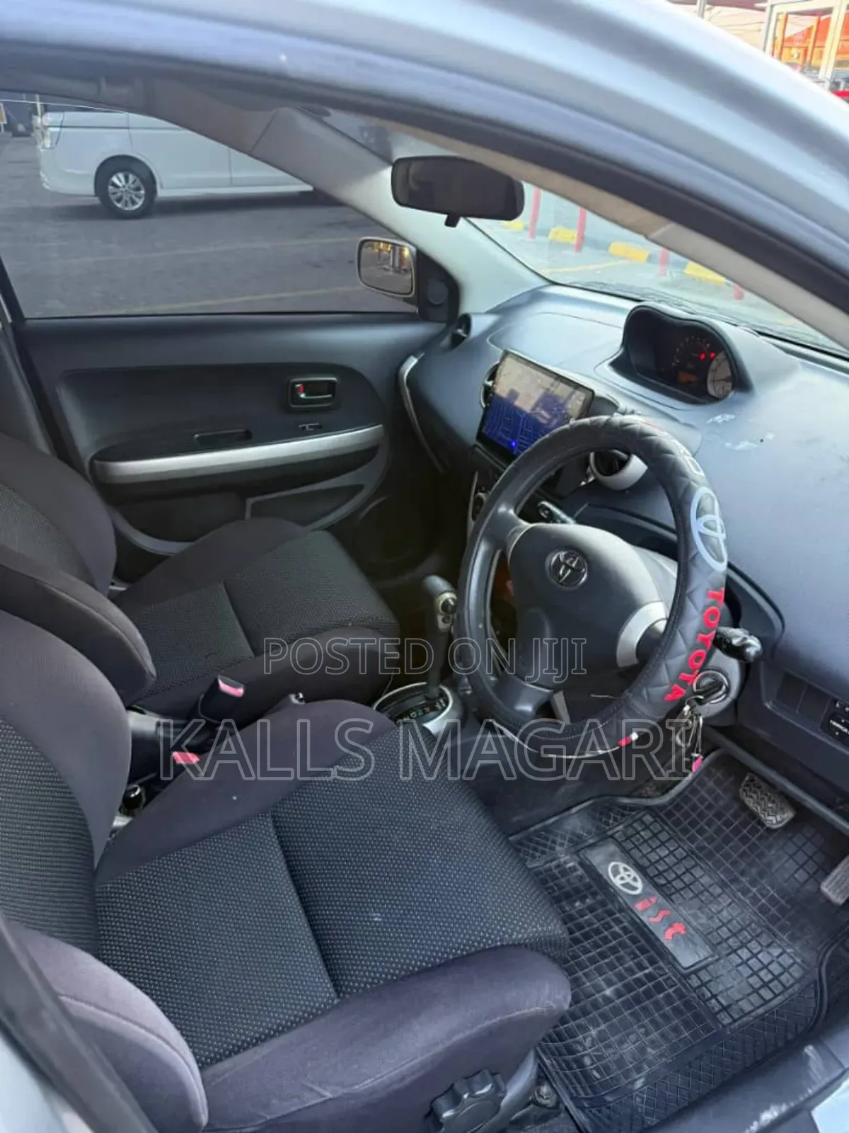 Toyota IST 2004 Silver