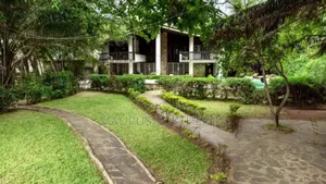 5bdrm Mansion in Msasani Beach for sale