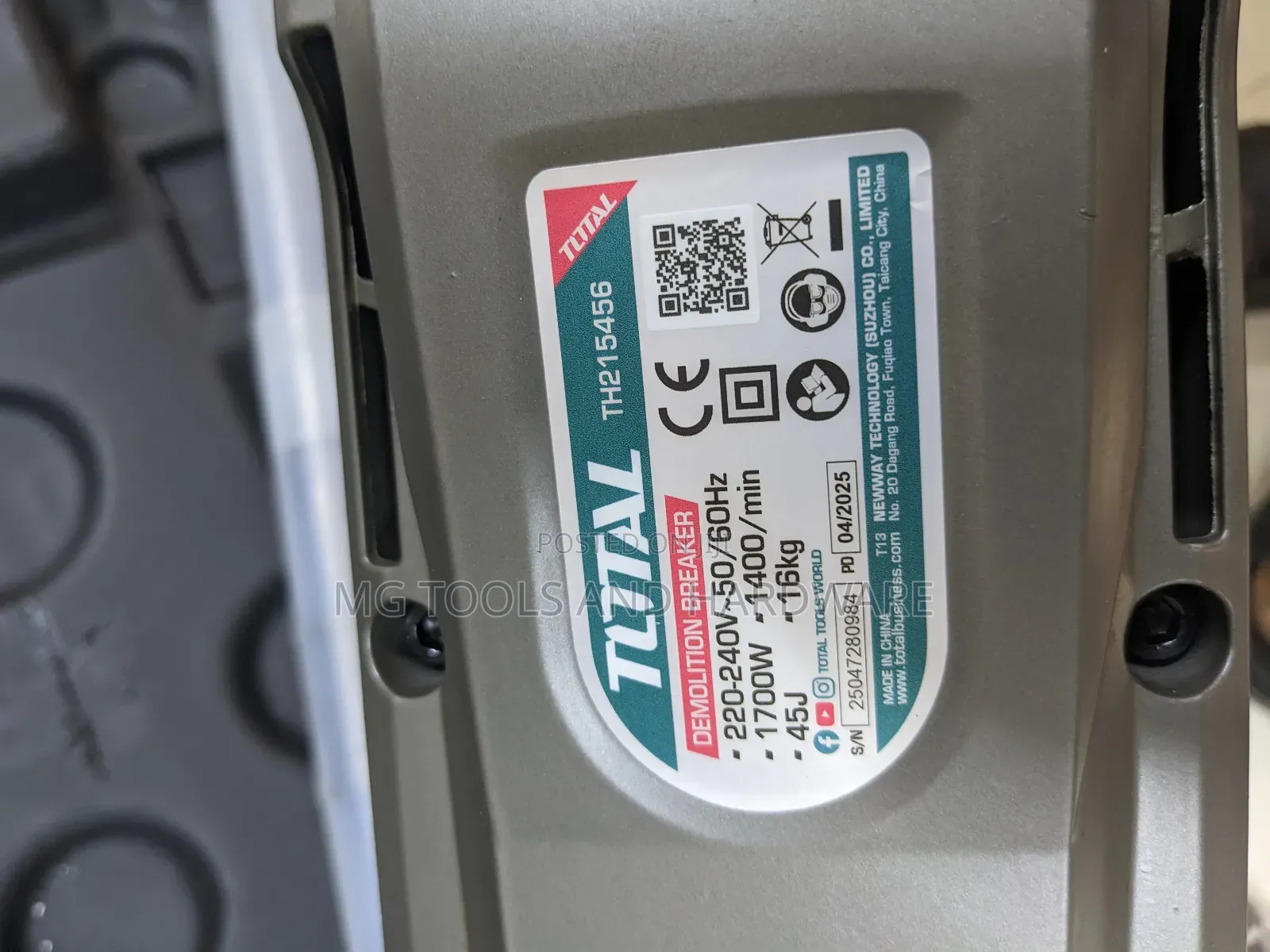 Total Demolition Breaker 1700 W