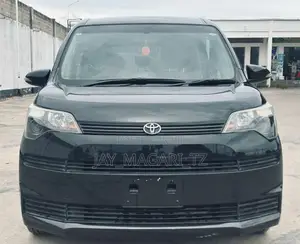 Toyota Spade 2014 Black