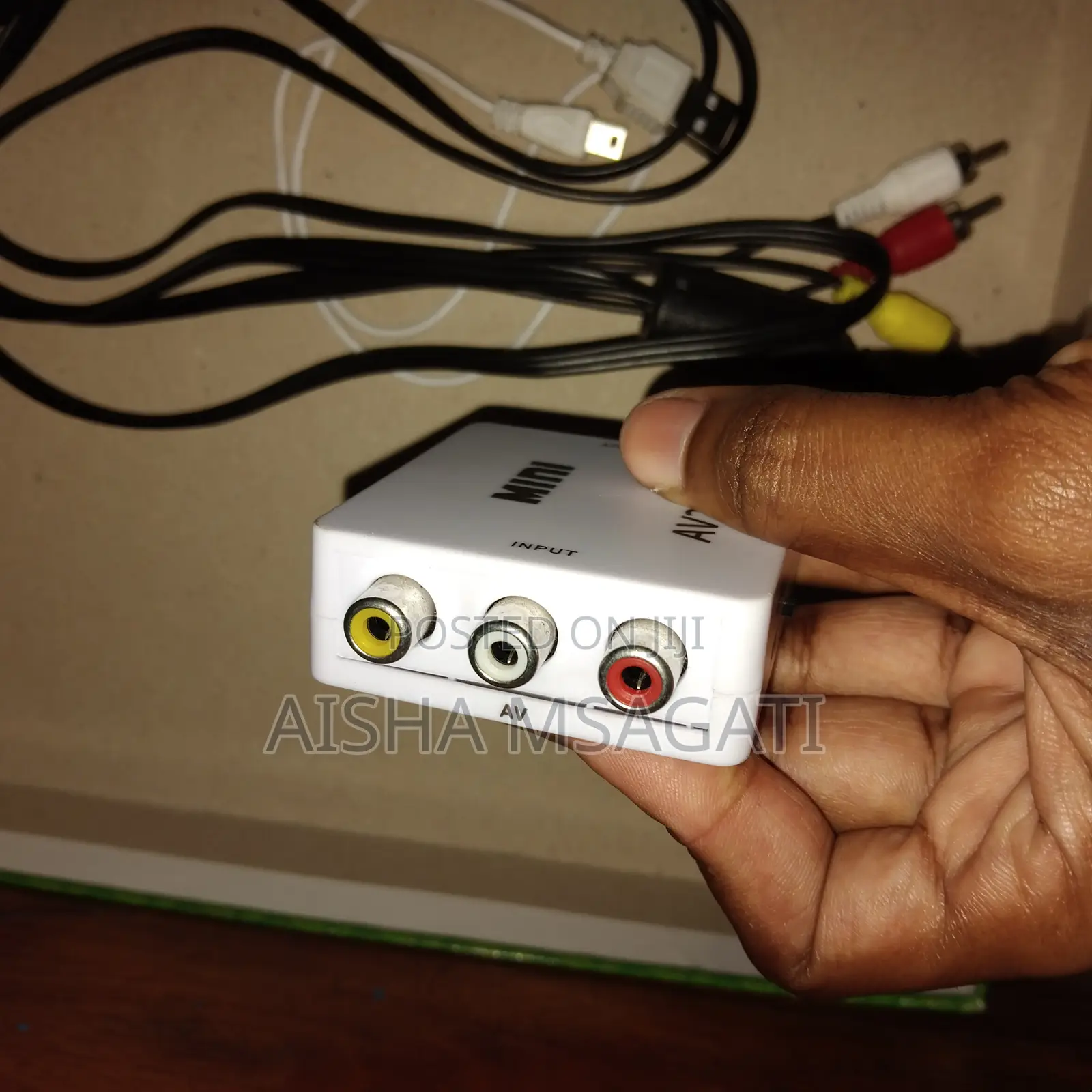 Av2vga Video Converter - Unganisha King’Amuzi Au Dvd Kwenye Monitor