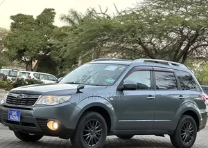 Subaru Forester 2010 Gray