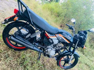 TVS HLX 125 2025 Black